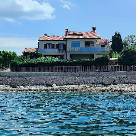 Apartmaji Pri Bosi Nogi
