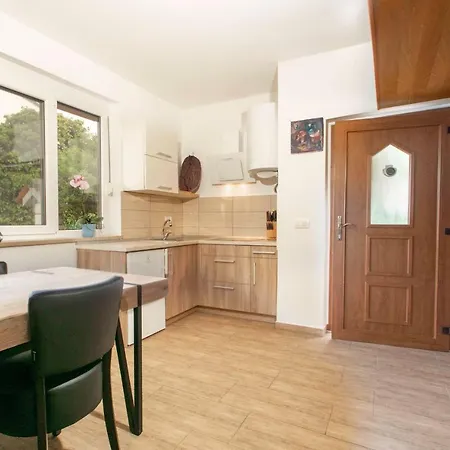 Apartmaji Pri Bosi Nogi * Izola