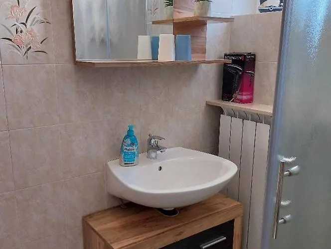 דירה Apartmaji Pri Bosi Nogi