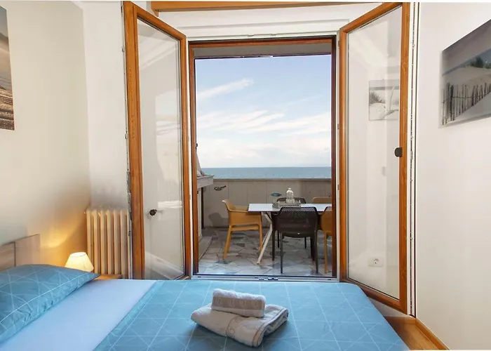 Apartmaji Pri Bosi Nogi דירה *