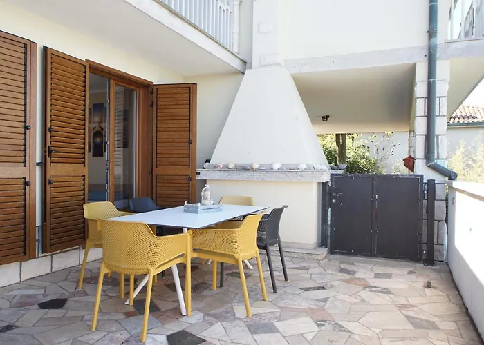 Apartmaji Pri Bosi Nogi *