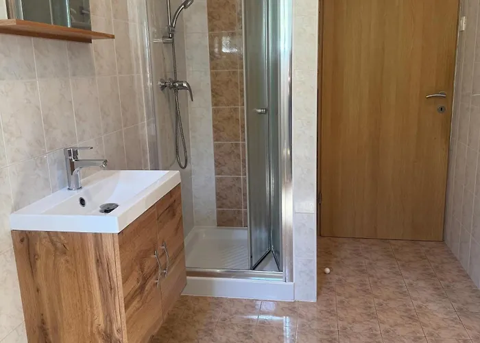 דירה Apartmaji Pri Bosi Nogi *