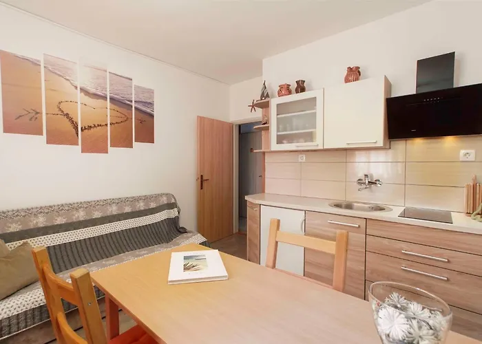 דירה Apartmaji Pri Bosi Nogi